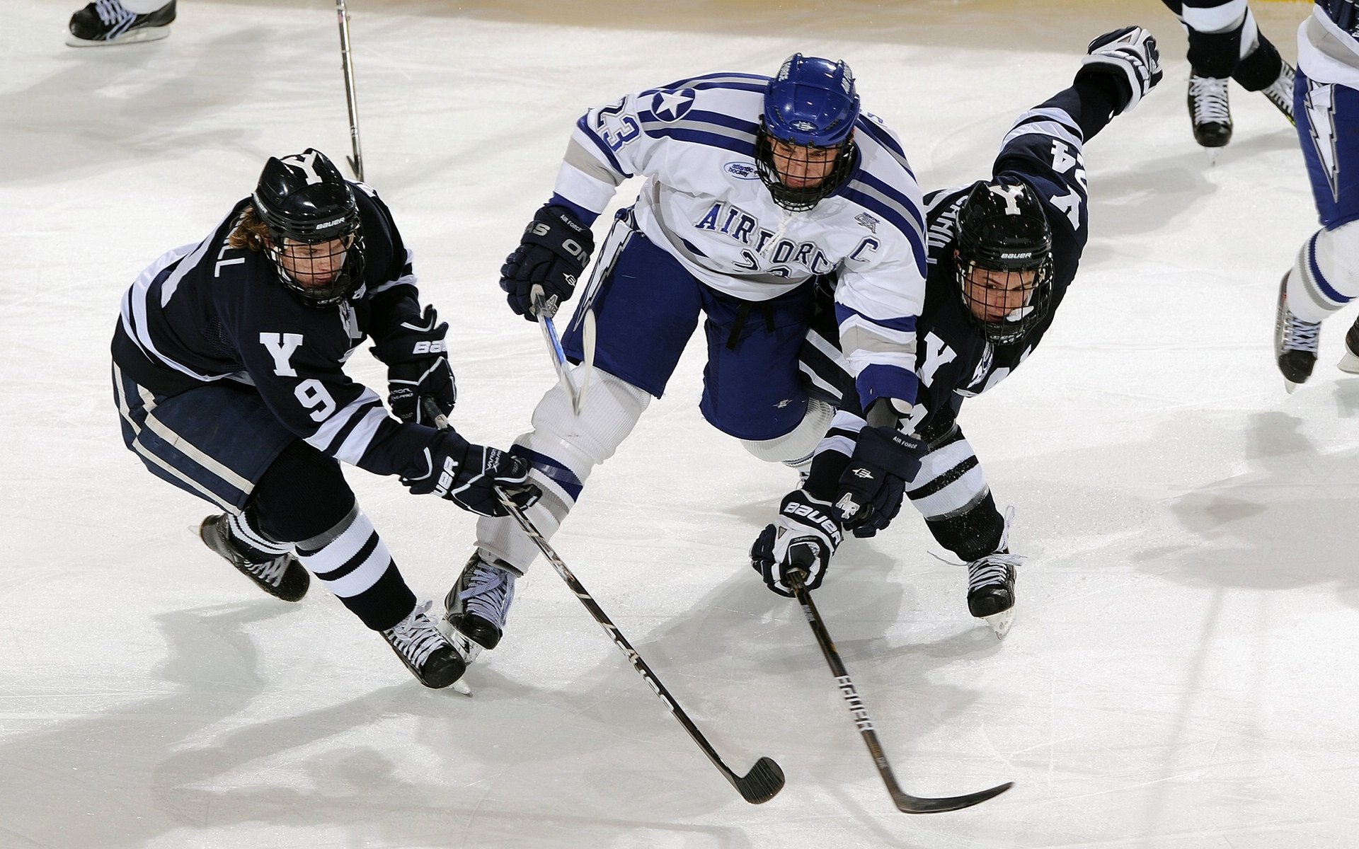 英超青训课程增加心理韧性训练应对高压比赛，英超本队青训